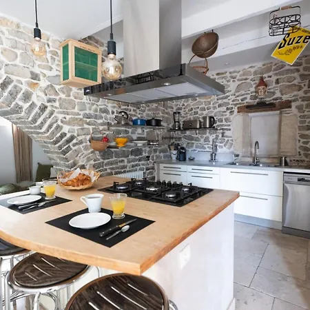 Bardelours 4 - Charming With Private Pool - 6 Bedrooms *