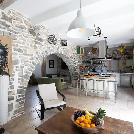 Bardelours 4 - Charming With Private Pool - 6 Bedrooms Saint-Bauzille-de-Montmel