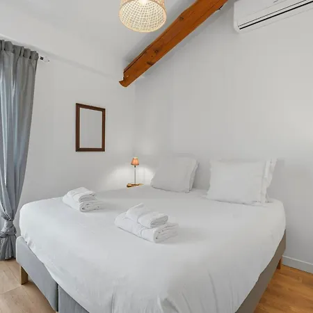Hébergement de vacances Bardelours 4 - De Charme Avec Piscine Privée - 6 Saint-Bauzille-de-Montmel