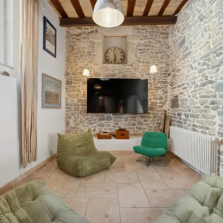 Hébergement de vacances Bardelours 4 - De Charme Avec Piscine Privée - 6 Saint-Bauzille-de-Montmel